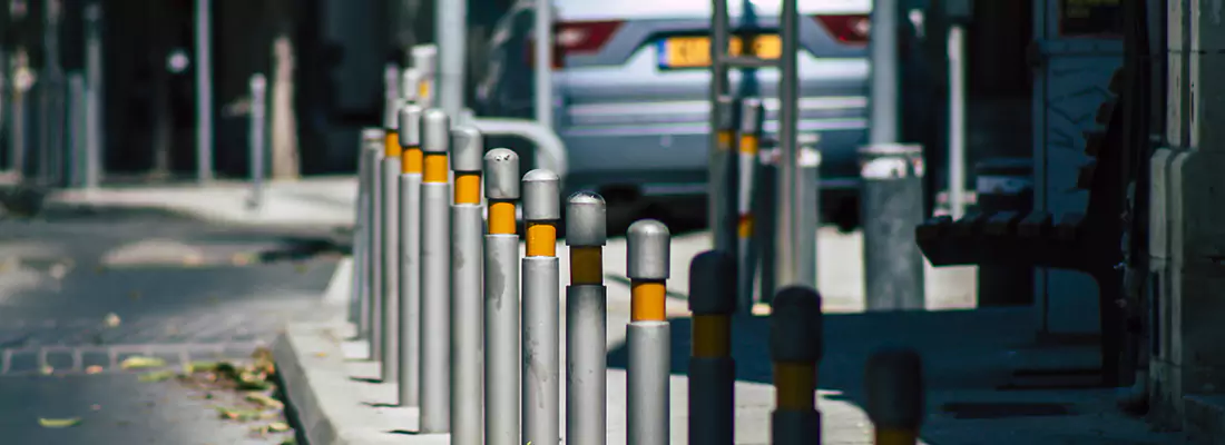 Safe and Convenient Retractable Barrier Column Systems for Properties in Country Club, FL